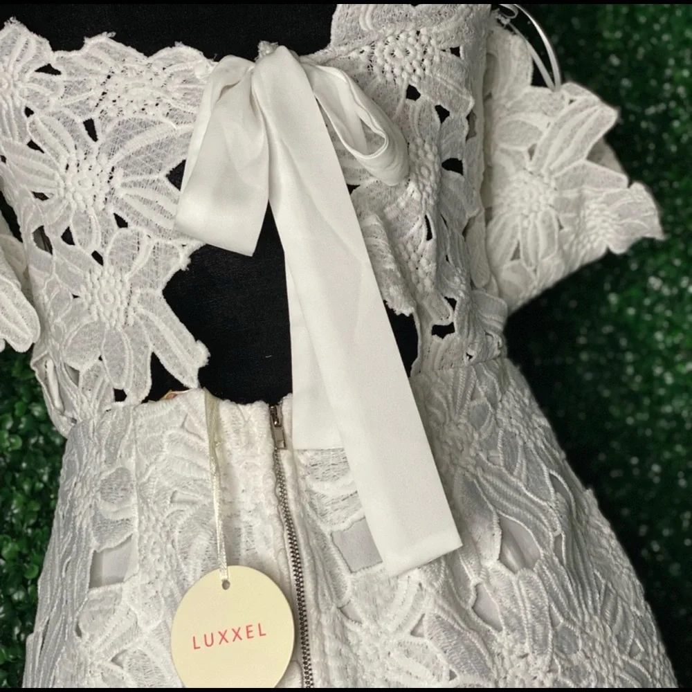 Luxxel Lace Sheath Off- The- Shoulder Dress - Picture 5 of 6